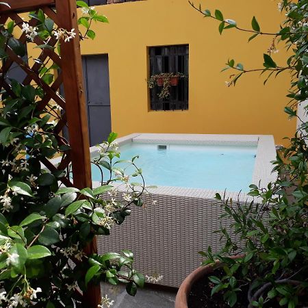 B&B La Corte Suites Salice Terme Luaran gambar