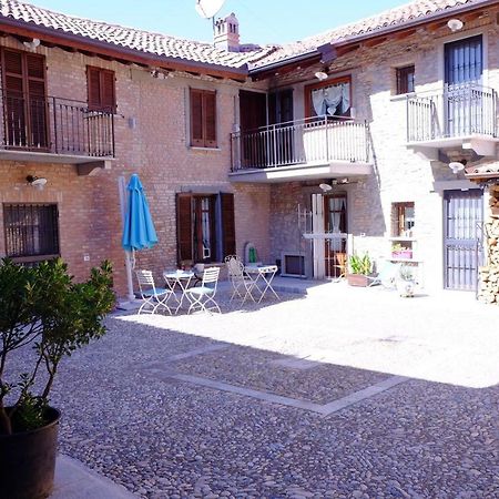 B&B La Corte Suites Salice Terme Luaran gambar
