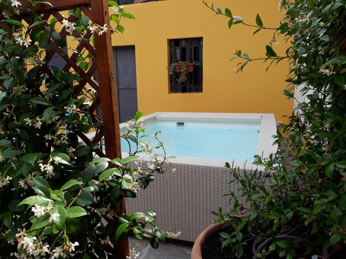 B&B La Corte Suites Salice Terme Luaran gambar
