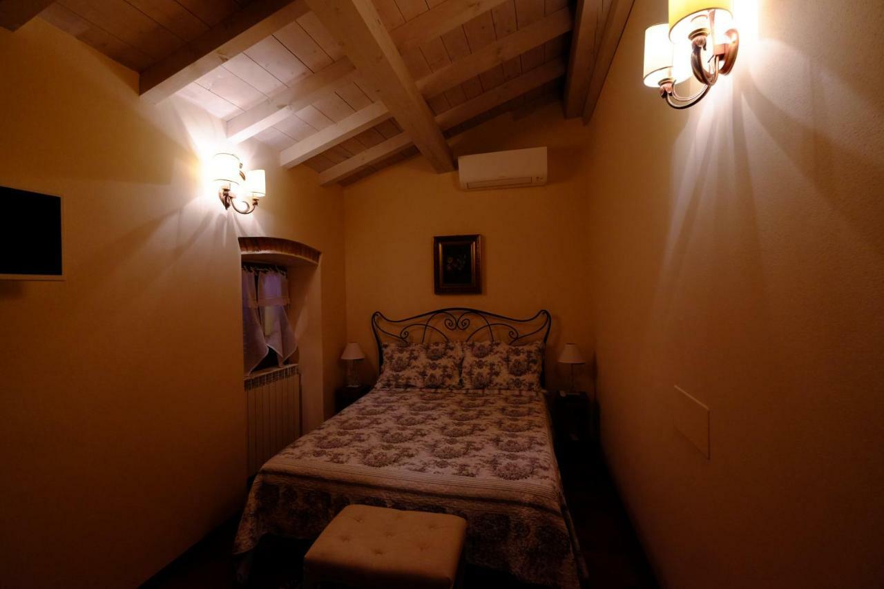 B&B La Corte Suites Salice Terme Luaran gambar