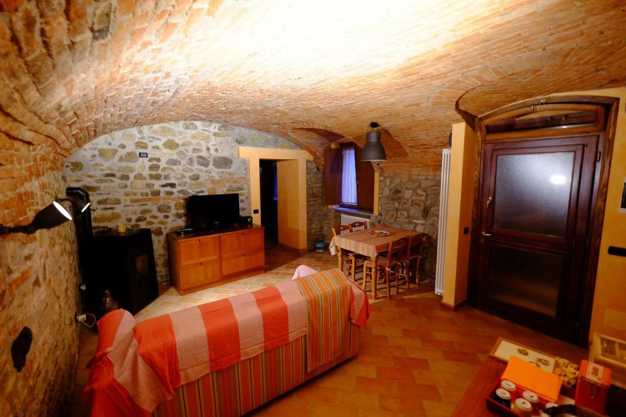 B&B La Corte Suites Salice Terme Luaran gambar