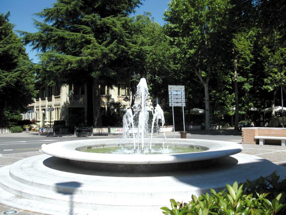 B&B La Corte Suites Salice Terme Luaran gambar