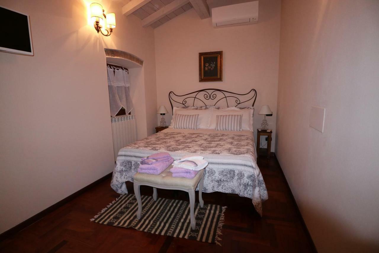 B&B La Corte Suites Salice Terme Luaran gambar